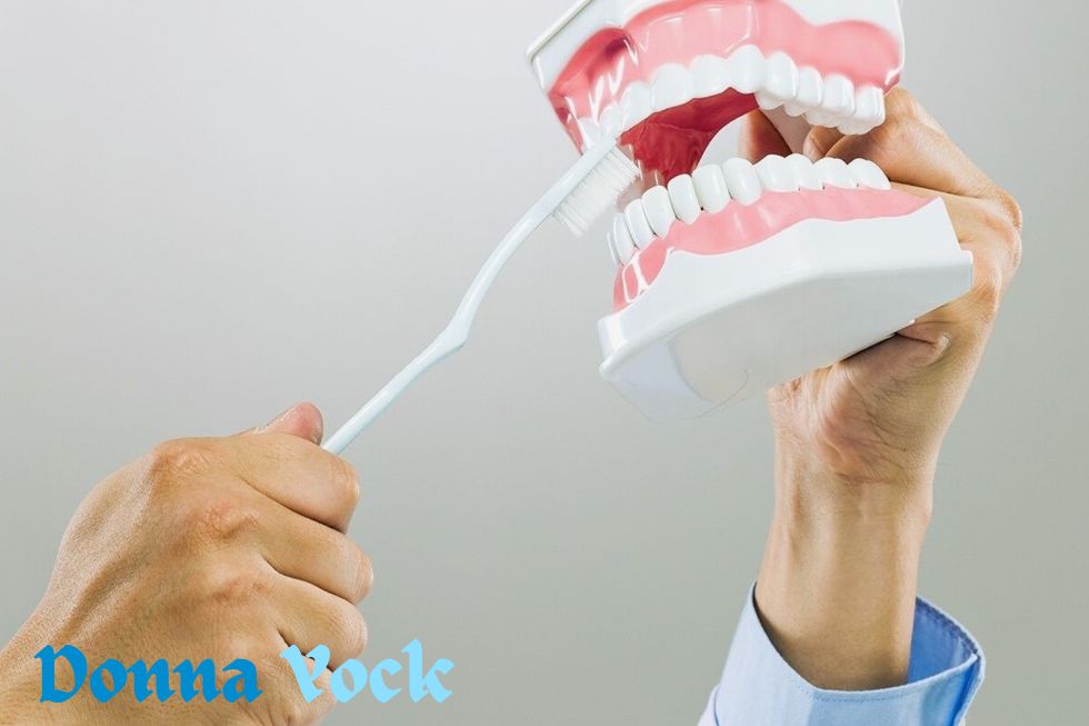 Rapid Solutions for Denture Mishaps: Handling Dental Emergencies